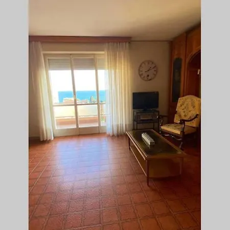 Apartman Appartamento Con Salone Vista Mare Vicino Spiaggia San Remo
